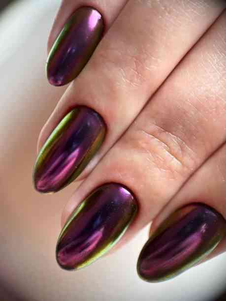 Chrome and Metallic Touches nails