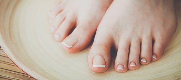 curly toenails